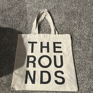 Tote bag